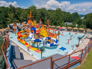 Copyright Pirates Bay Waterpark