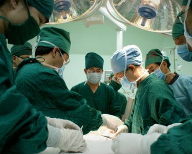 Saiba mais sobre a carreira do Dr. Ruy Mercúrio!