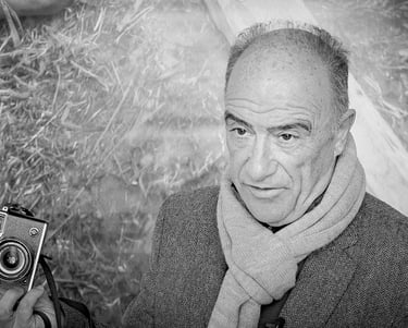 Retrato Alfredo Cunha fotografo Português.