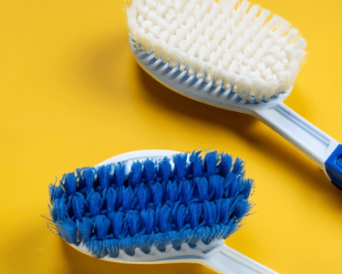 two brushes one blue and one white