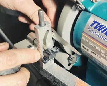 sharpening dog grooming shears