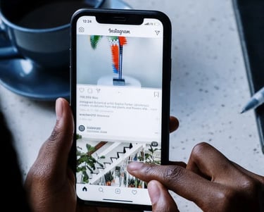 Annonce d'un concours en collaboration avec un influenceur : "Concours avec un influenceur sur Insta