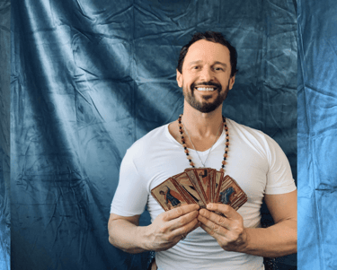 Raphaël Pathé The Worlds Medium - supernatural readings in St Barts