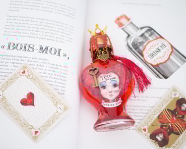 Potion Reine de Cœur Alice au Pays des Merveilles collection - Red Queen of hearts Alice wonderland