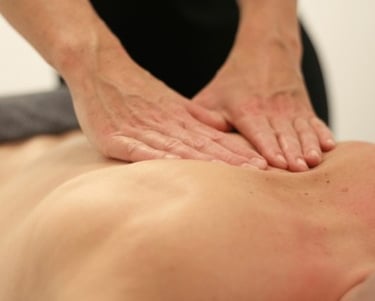 Soulagez vos douleurs et tensions musculaires avec un massage relaxant et thérapeutique.