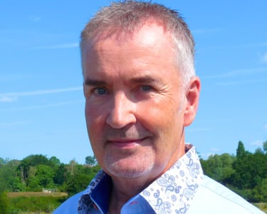 Ian Franklin – The English Therapist. Accredited clinical hypnotherapist and mental wellness coach t