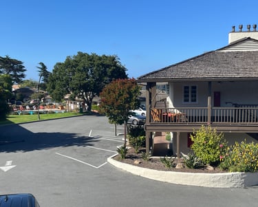 casa munras dog friendly monterey CA