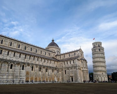 Leaning tower of pisa
