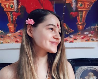 Ksenia Abrosimova in Kamakshi Petam Netherlands