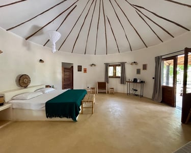 Suite junior du boutique hôtel Maison Fimela situé dans le Sine Saloum