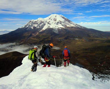 descent from Carihuairazo, in the back Chimborazo