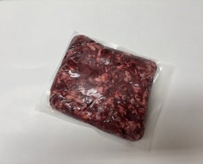 vakuumiertes Produkt, tiefgekühlter Fleischblock; Rindfleisch