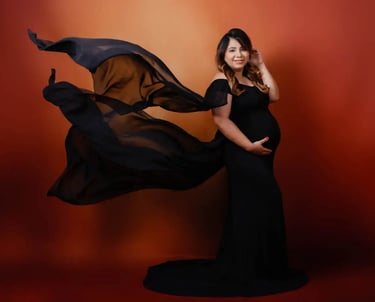 Maternity Photography in studio mirrorless photo studio