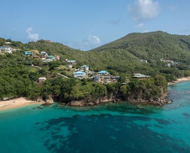 Beachside villa in Bequia overlooking Princess Margaret Beach and Lower Bay Beach