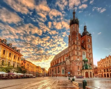 Tours en Cracovia: Centro Histórico, Barrio Judío, Zakopane y más, según tu disponibilidad.