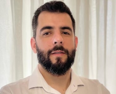 Dr. Antônio Adolfo Coelho Oliveira OFTALMOLOGISTA