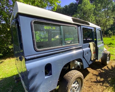 land rover defender 110 3.5l v8 5-door stationwagon