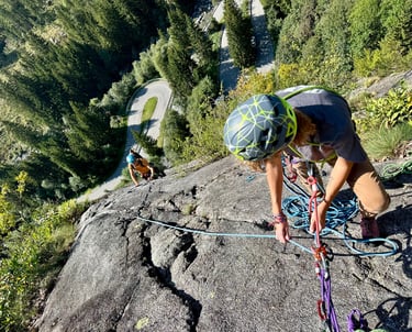 Multpitch climbing course in Valmasino