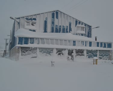 nave marmoles salces