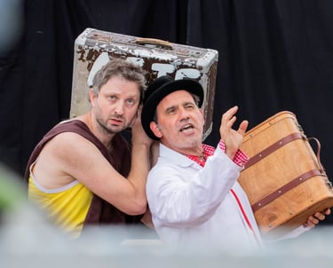 Jean-Philippe DE OLIVEIRA et Thomas Le Gloannec dans le Médecin malgré lui de Moliere.