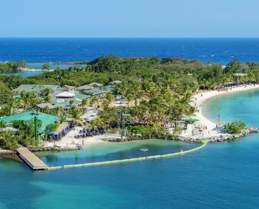 Roatán Honduras beach and ocean
