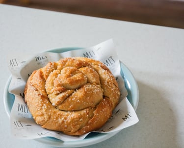 tahini bun mlt amsterdam