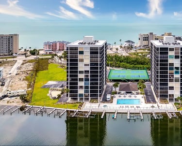 7th Heaven Vacation Rental Aerial View of Buildings