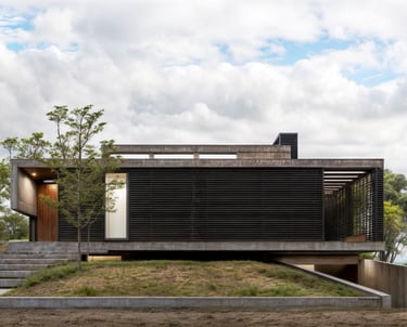 Casa invertida. Mirar al paisaje de lo cotidiano. Arquitectura con sentido.