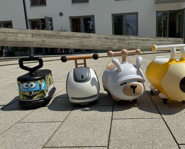 Paspiriamos mašinėlės vaikams nuo 1 metų. pirmoji transporto priemonė. nuoma, aktyvus laisvalaikis
