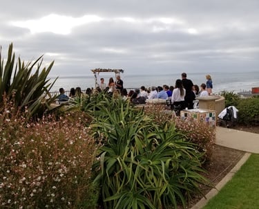wedding ceremony at moonlight beach overlook, encinitas