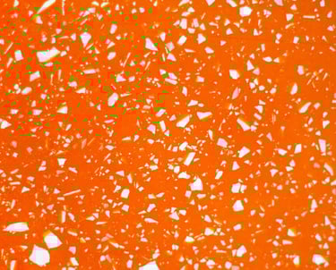 texture jesmonite terrazzo orange et blanc