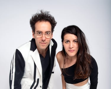 Louise&dexter piano couple