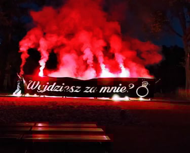 pirobaner wyjdziesz za mnie wyjątkowe zaręczyny race morskie pirotechnika