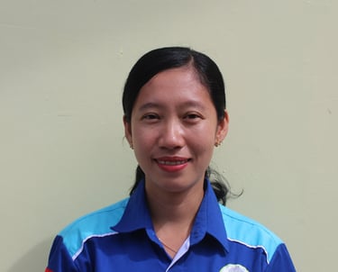 Ningsih L. F. Gulo, S.Pd, guru musik dan vocal ONIPEDISTRA