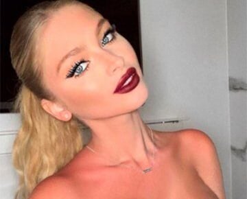 A Beautiful Russian woman Escort with a very big breast breasty and a very big breasty
