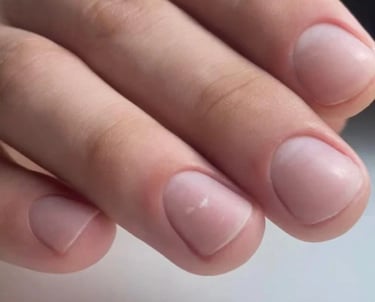 Moteriškas manikiūras higieninis