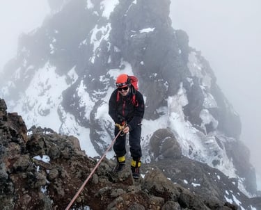 climber descending from El Altar