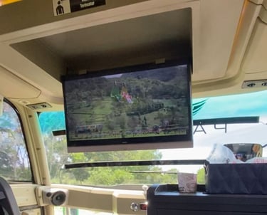Fasilitas Android Smart TV di Kabin Bus Jetbus 3