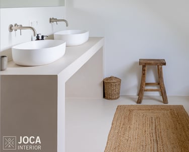 Badkamer muren en vloer bekleed in Microtopping door Joca Interior