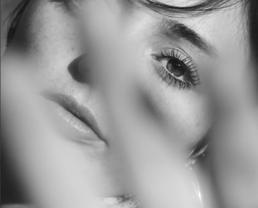 photographe portrait dans un style noir et blanc, à Paris