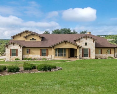 Bulverde TX luxury home sold by best realtor Julie Kaczenski