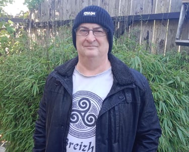 Christophe est passionné par la solidarité et l'engagement communautaire. En tant que responsable de