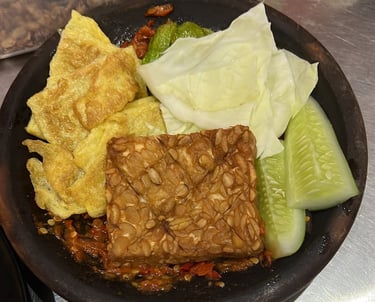 Nasi Telor Tempe Penyet