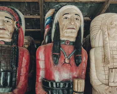 Native American Indian chief wooden statue handicraft decoration