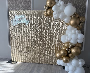 Auksinė foto siena, foto sienos kaina, foto siena nuoma, foto sienele nuoma, pigi foto siena