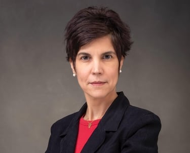 Retrato de miembro del equipo creativo de Atlanta Quinceañera en el área de Atlanta.