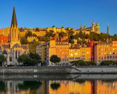 L'église Saint Georges dans le Vieux Lyon, au bord de la Saône. Photo Yannick Saunier. 