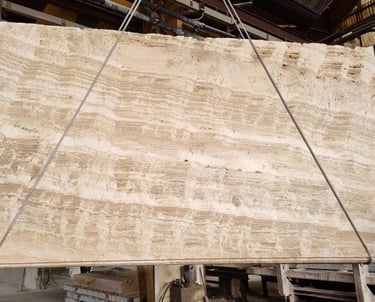 Płyty trawertyn Bianco, płyty trawertynowe beżowe