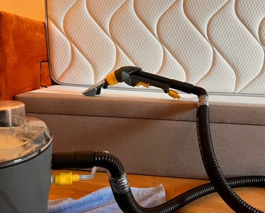 nettoyage de matelas dans un hôtel