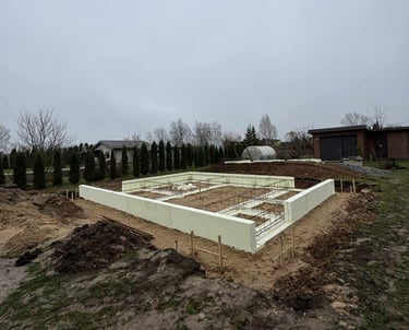 rostverko irengimas, montuojame XPS plokstes finfoamm., a++ klases pamatas apsiltintas